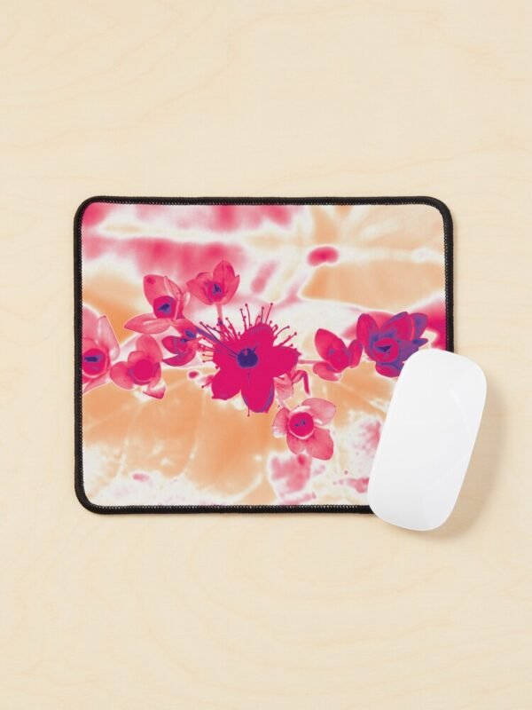 Alternative hypericum mouse pad with white mouse sitting on the pad